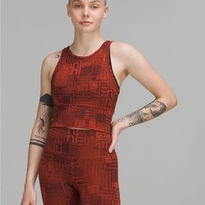 Lululemon matching set outfit NWT! Size 10 wunder train HR crop+power pívot tank